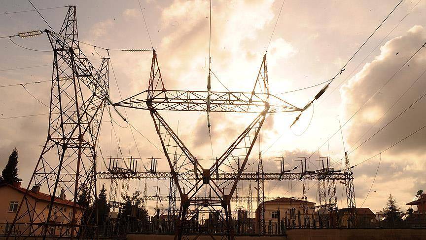 İstanbul karanlığa bürünecek! Saatlerce elektrik gelmeyecek ilçeler belli oldu 6